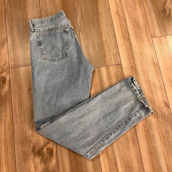 Wrangler Other - Wrangler Light Wash Denim Jeans Men 32x34